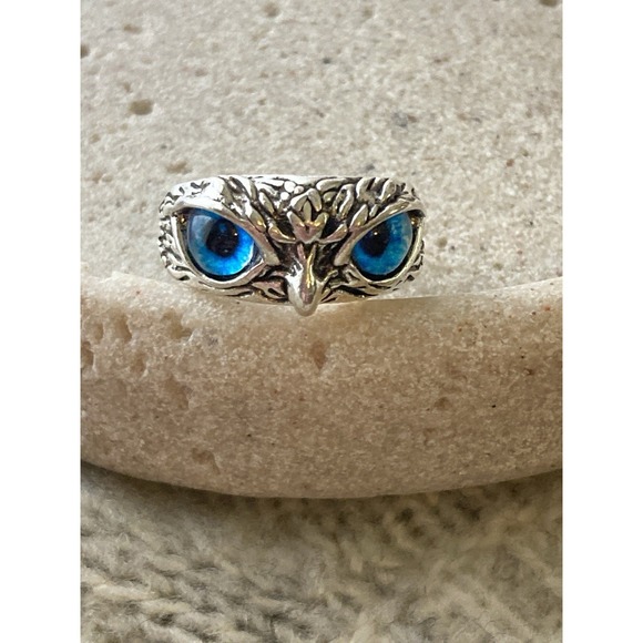 The Unbranded Brand Jewelry - Silver Tone Owl Ring Bright Blue Eyes Animal Bird Statement Whimsical Fairy